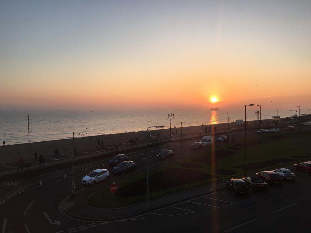 Stones Throw From The Beach - Stunning Sea View Portsmouth Exterior photo
